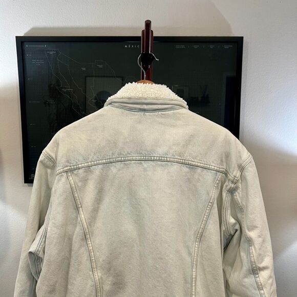 Levi's - Vintage Fit Fleece Denim Trucker Jacket - Dry Ice - Picture 7 of 7